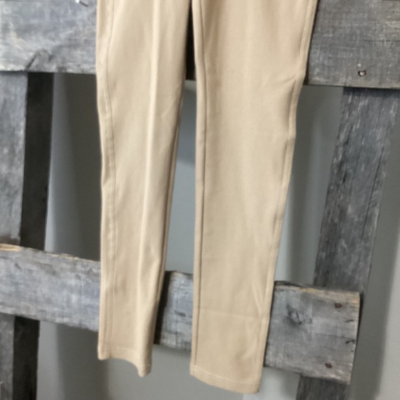 Women Camel Denim-look Stretchy Legging with Pockets - Picture 4 of 6